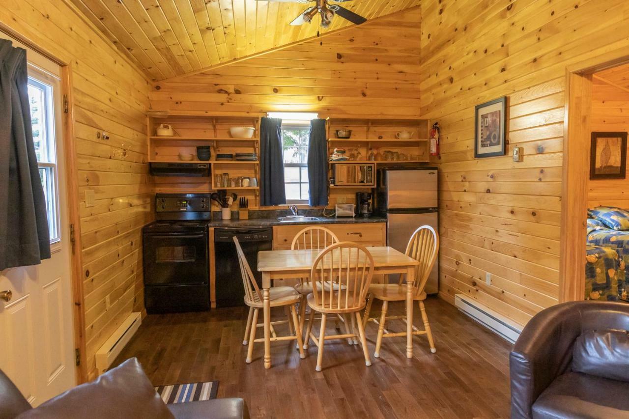 Fairways Cottages Cavendish Extérieur photo