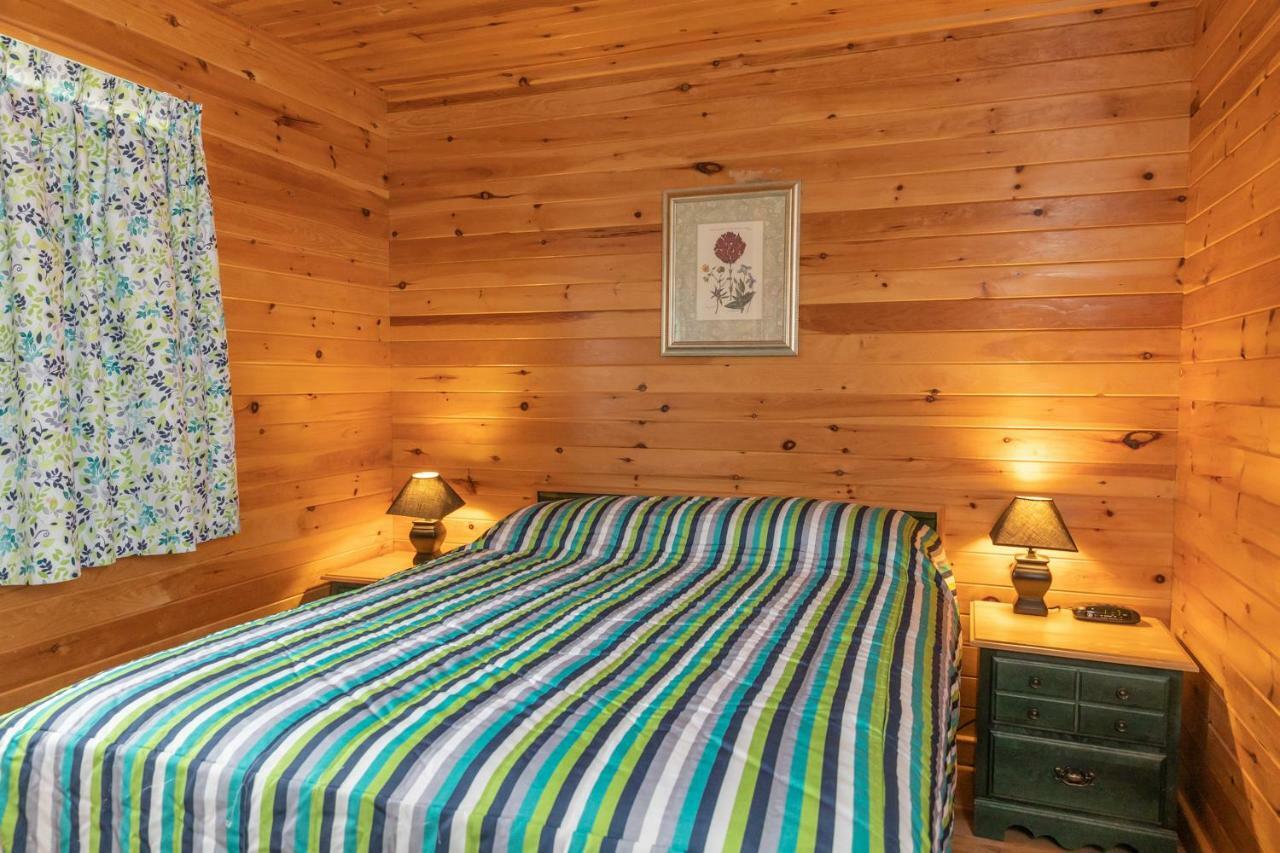 Fairways Cottages Cavendish Extérieur photo