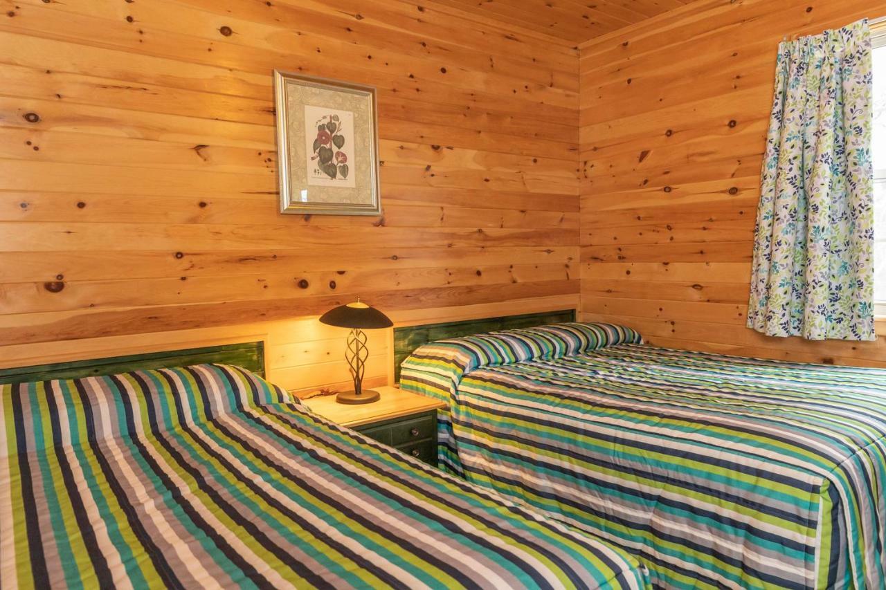 Fairways Cottages Cavendish Extérieur photo