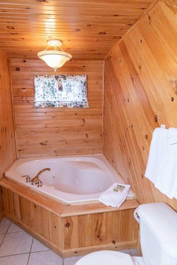 Fairways Cottages Cavendish Extérieur photo
